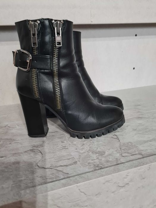 Дамски боти на Gianni, 36 размер