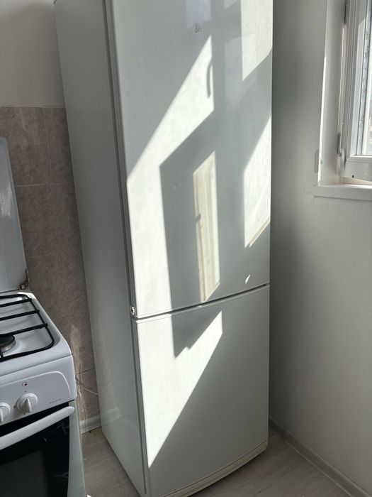 Продам бу холодильник