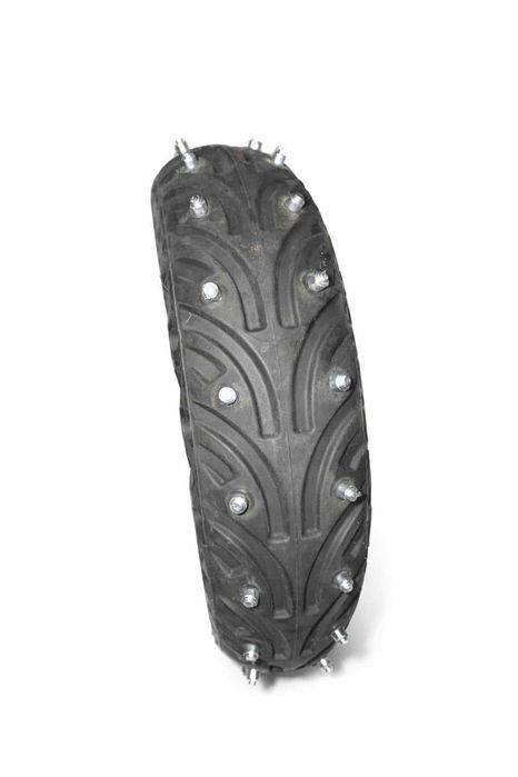 Anvelopa 8.5x2 cu crampoane metalice