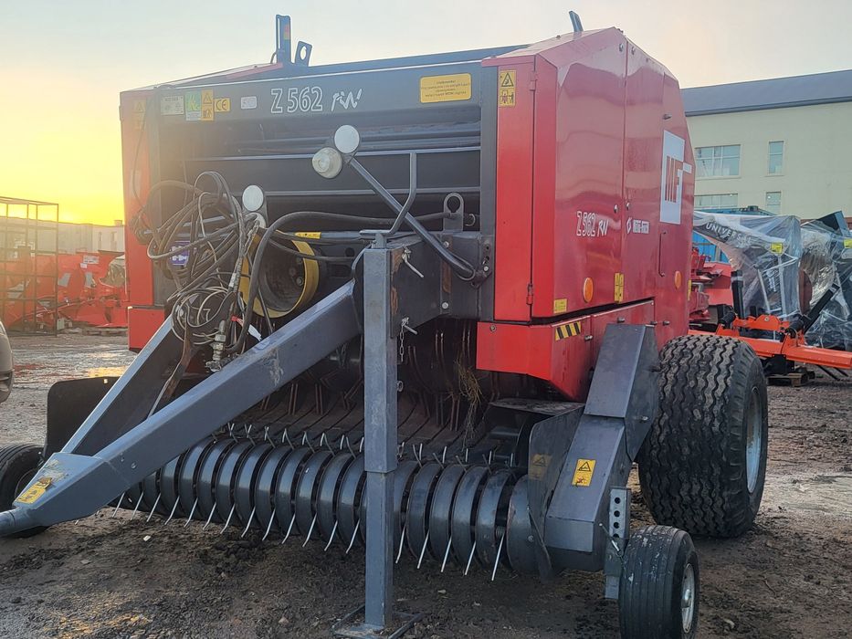 Пресс подборщик Metal-Fach Z562