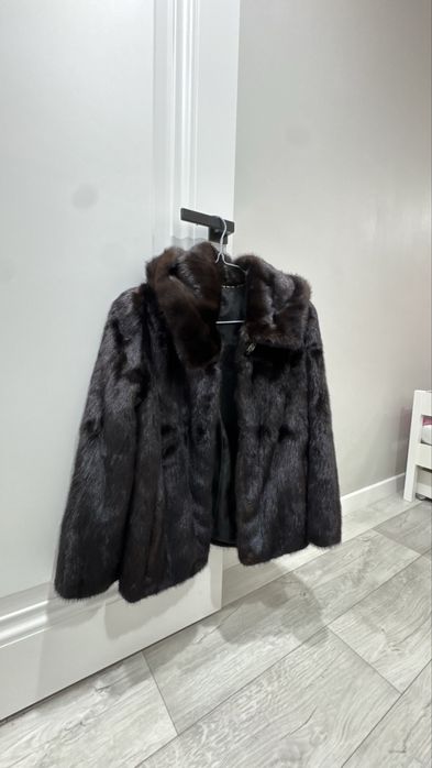 Продам норковую шубу