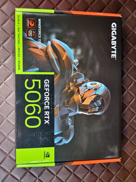 RTX 5070 12gb RTX 5060 8gb