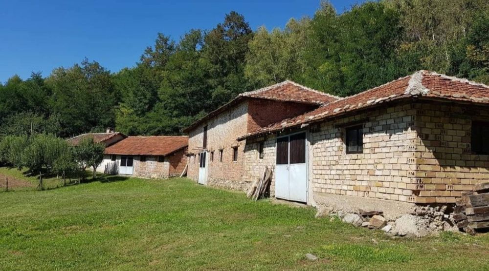 Продава се Промишлена сграда в Пирдоп - 632 кв.м за 262 €/кв.м - Снимка #7