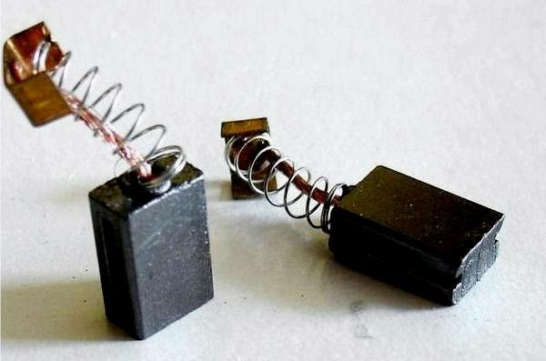 Щетки внутрь болгарка - дрель