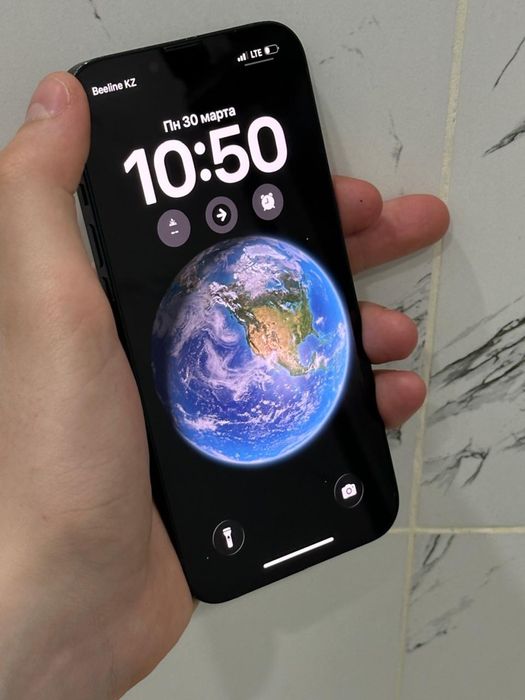 Продам или обменяю айфон 13