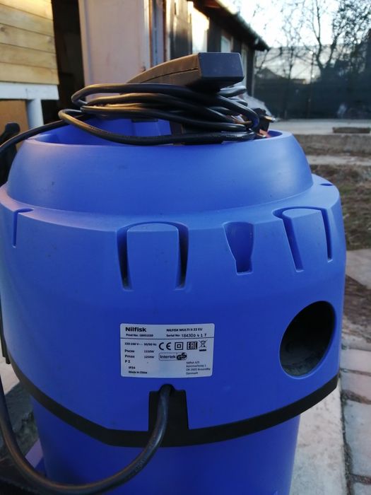 Aspirator Nilfisk Multi II 22