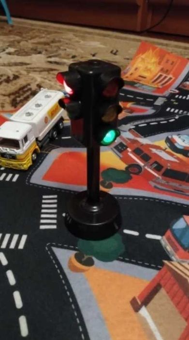 Светящийся светофор для детей