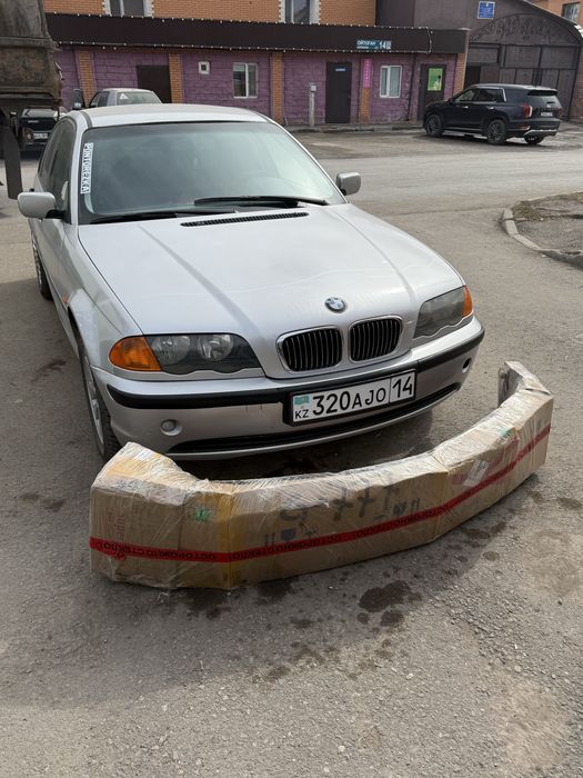 Продам бампер в отличном состоянии