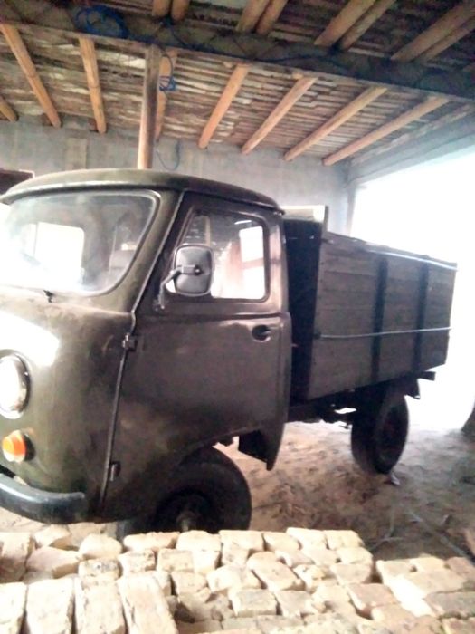 Uaz bartavoy sotiladi