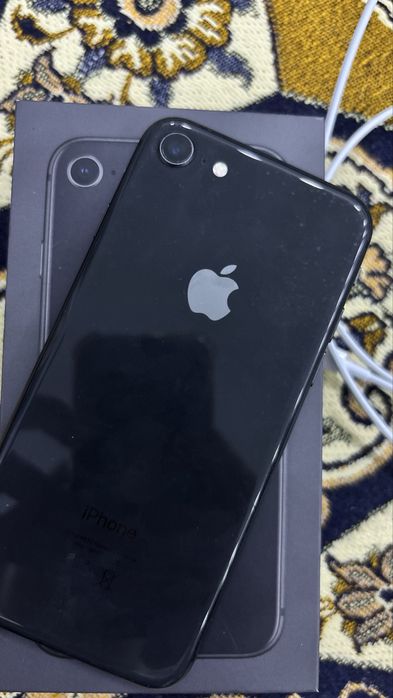 Iphone 8 64gbbbb