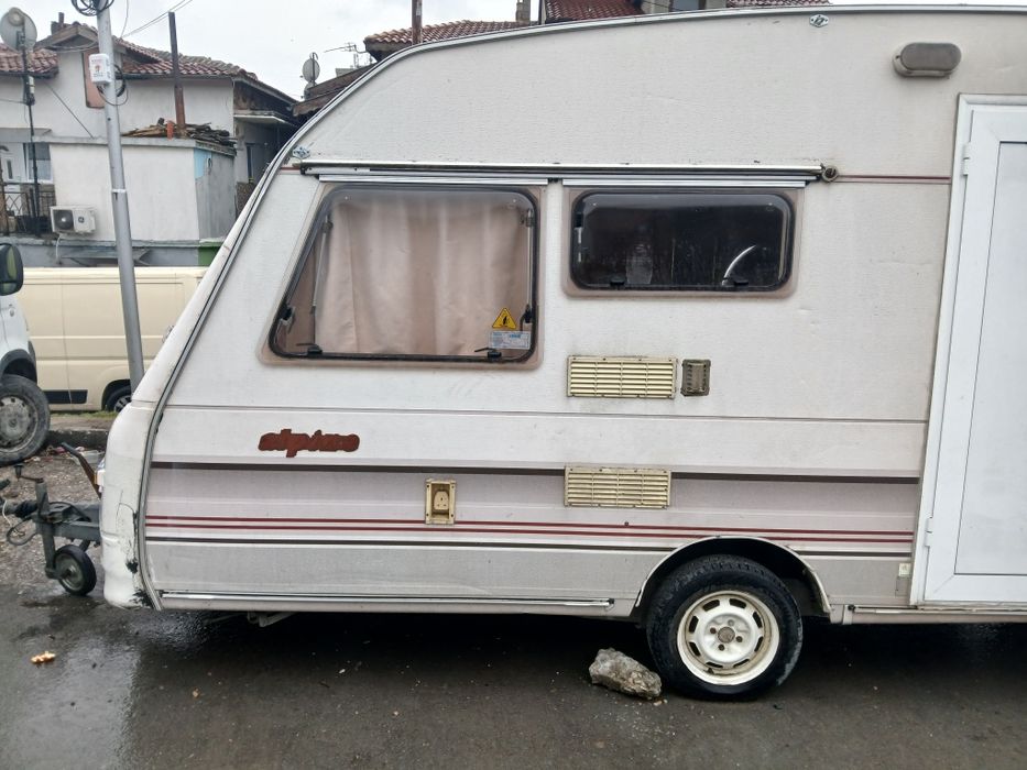 Продавам караван