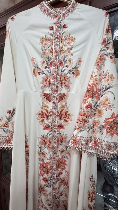 Продаю корейское платье