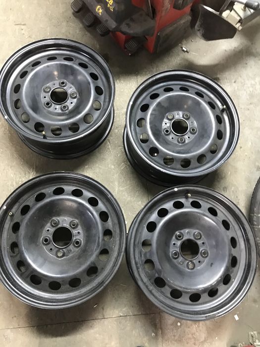 Продам док на bmw E34 86гв