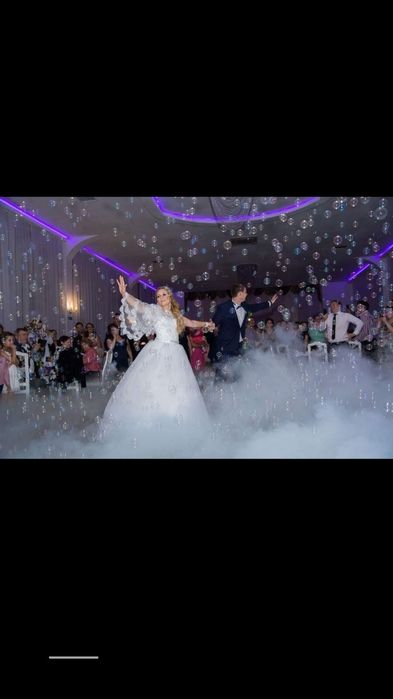 Fum greu  pentru valsul mirilor