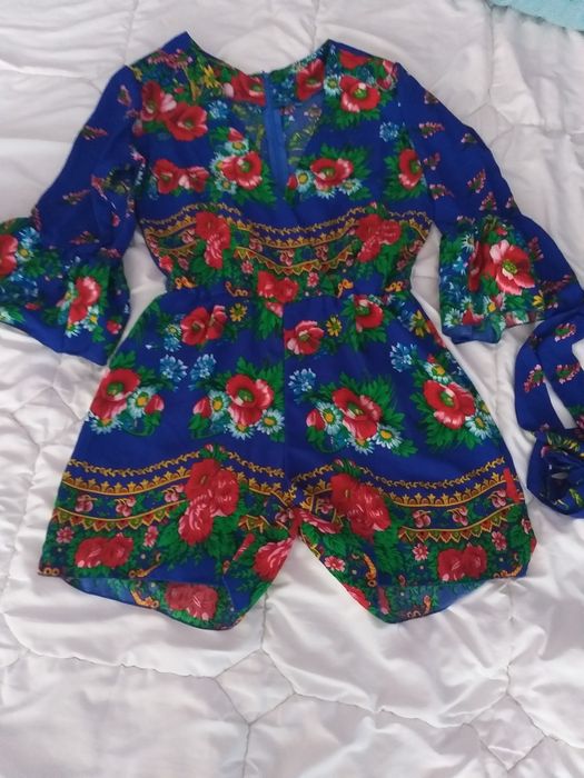 Salopeta scurta, model traditional