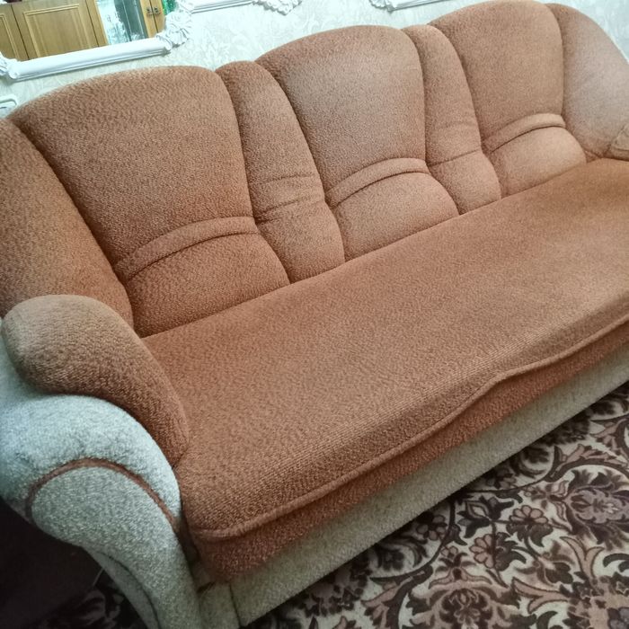 Продам набор мягкой мебели