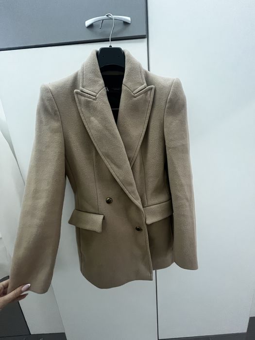 Дамски сака Zara, Bershka