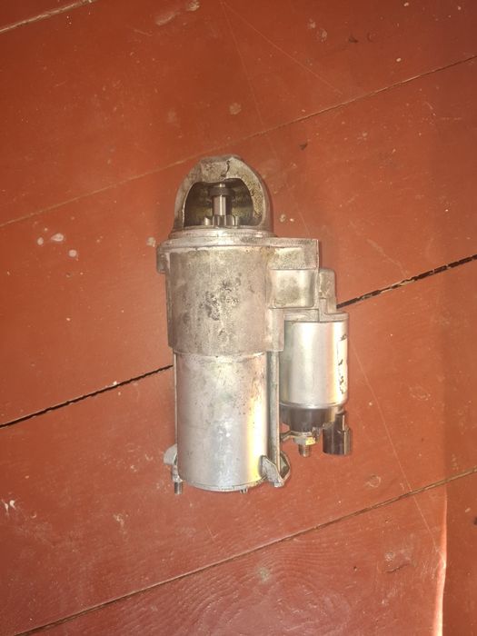 Продам стартер на Хюндай соната