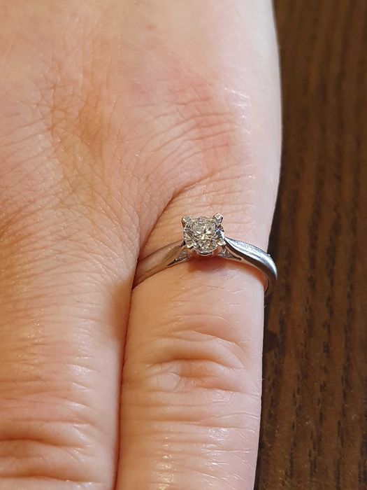 Solitaire de exceptie aur alb 18k cu diamant natural SI 0,5ct