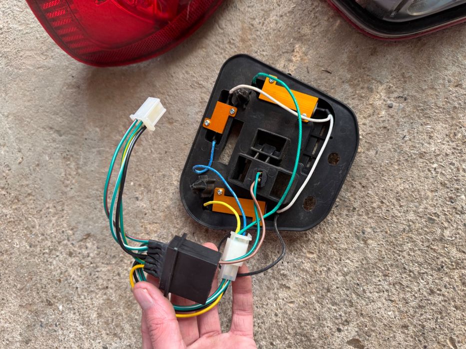 Диодни Кристални
стопове за BMW E46
КУПЕ