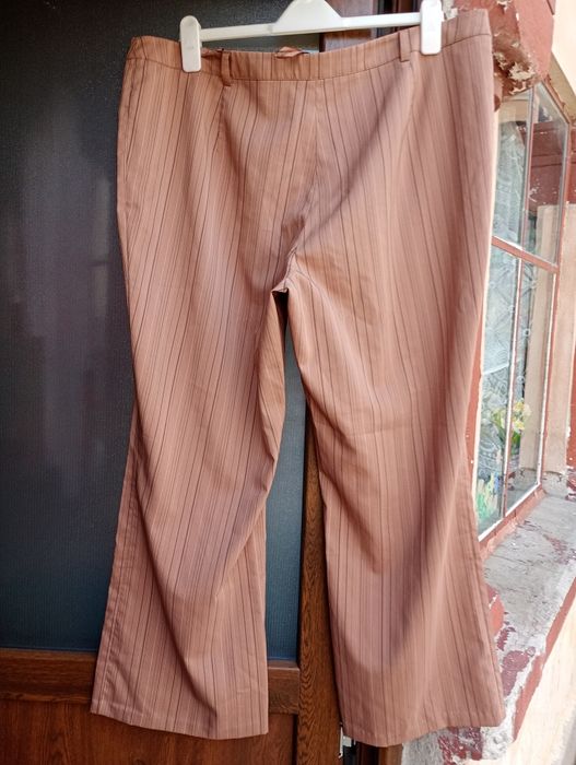Pantaloni damă din stofa subțire