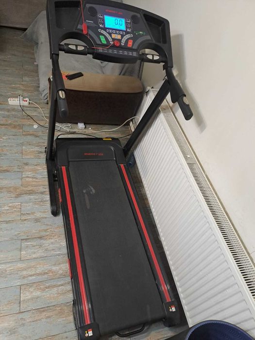 Banda alergare cu inclinare automata Energy Fit MT10A