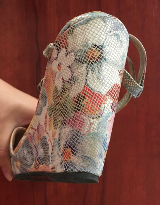 sandale cu talpa ortopedica Clujana măr 37 piele naturala