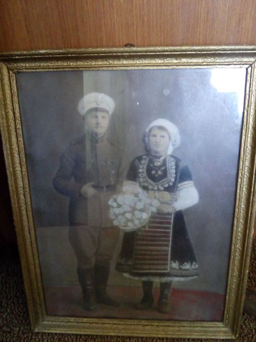 2 вида старинни картини цвете мак и селска сватба