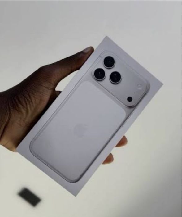 Iphone 17 pro max 256 gb silver