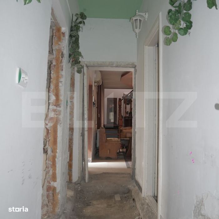 Casa de vanzare, 160 mp, zona Centrala