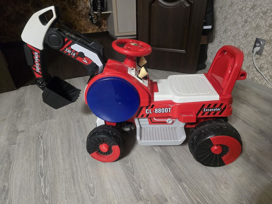 Продам машину погрузчик