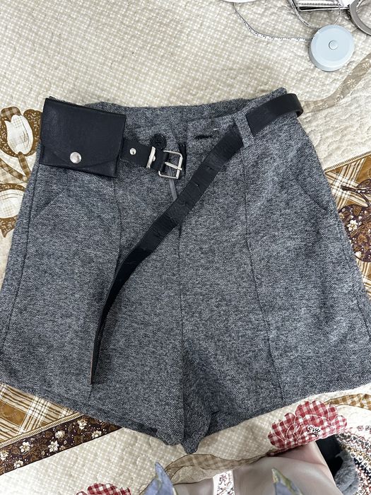 Шорты с кошельком ремнем