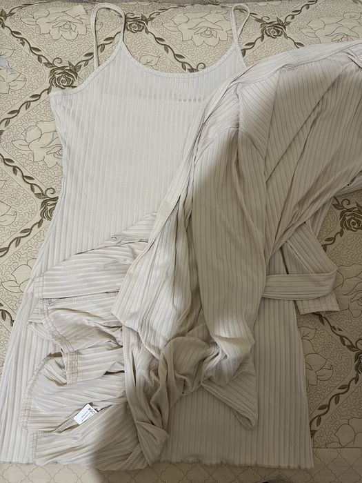 Продам женские вещи