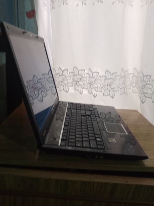 Notbuk 256 tali qotmidi zor ishlidi aybi yo liboy telefonga abmen