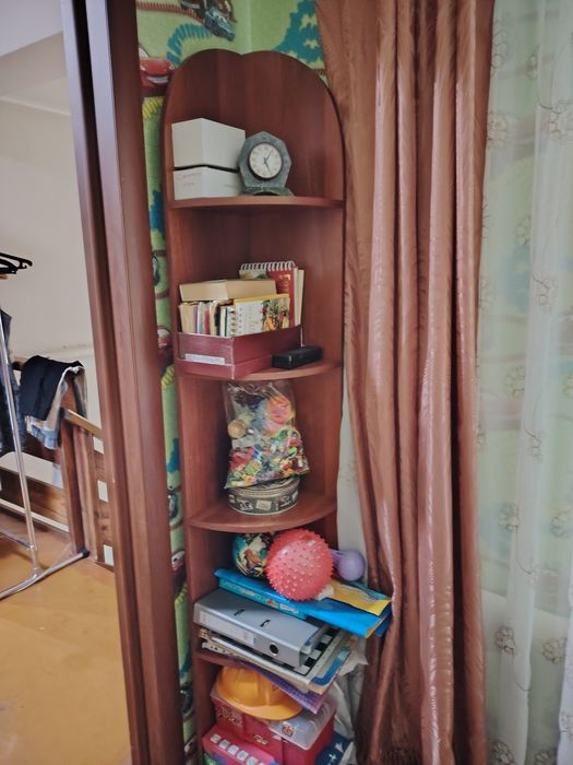 Продам компьютерный стол