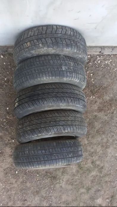 Срочно продам летние покрышка