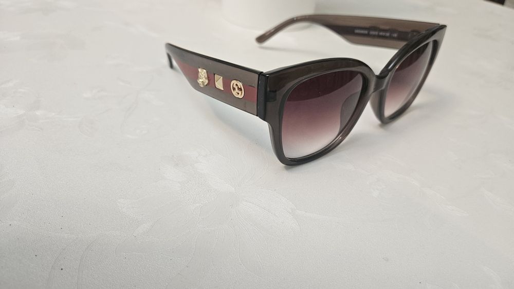 Оптика продам солнцезащитные очки