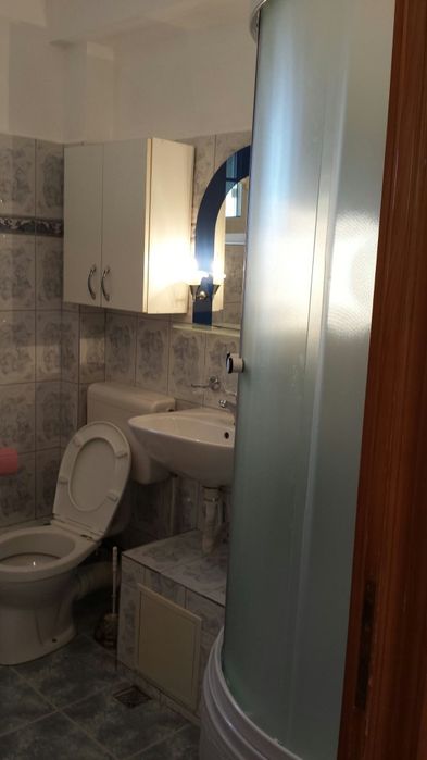 Inchiriez  apartament