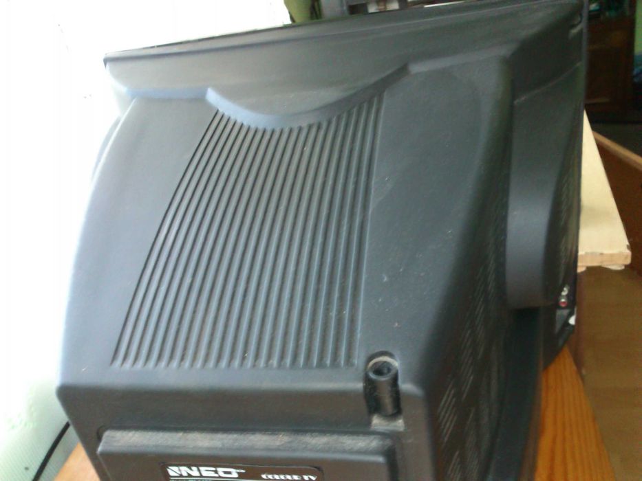 Почти нов телевизор Neo