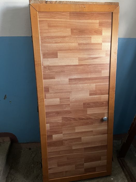Продам дверь.Торг имеется