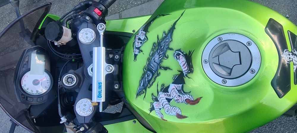 Kawasaki ZX-6R NINJA