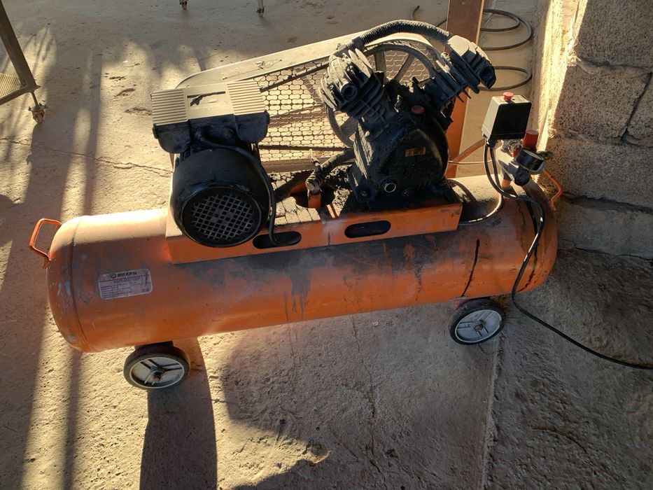 Компрессор воздушный 100литров