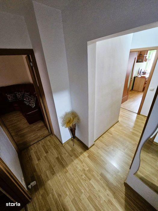 Apart. 4 Camere de Vânzare – Cart. E3, Etaj 3/4, Mobilat și Utilat