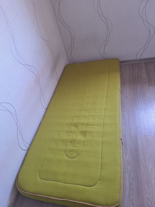 Продаётся матрас 2шт