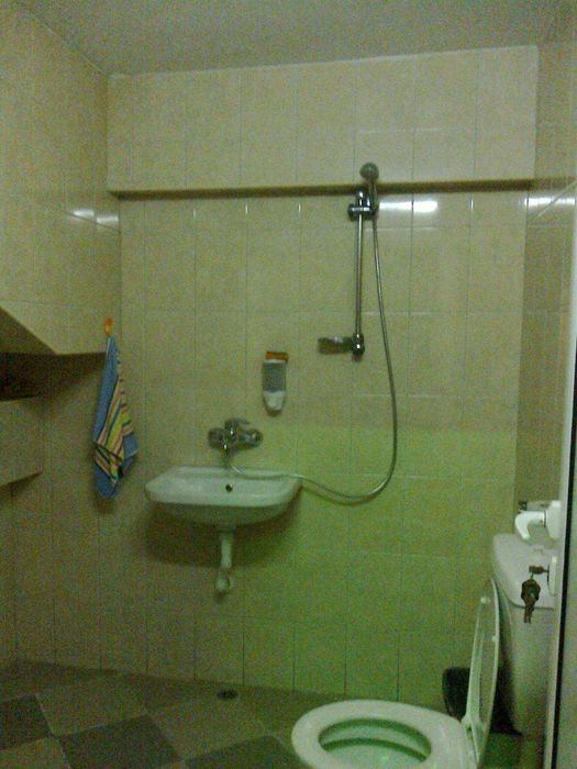 ТЪРГОВСКИ ОБЕКТ /ДИСКОТЕКА/ в Минерални бани, обл. Хасково