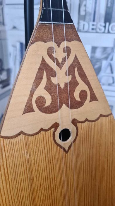 Қолдан жасалған кәсіби Домбыра