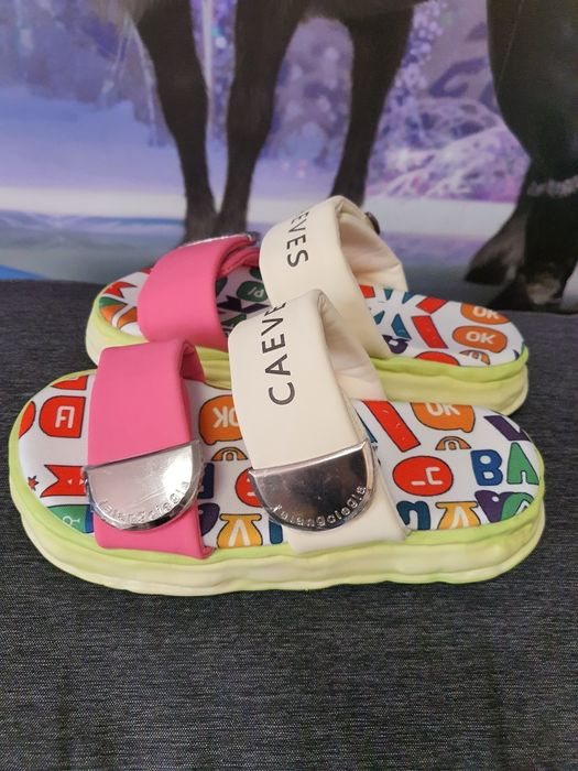 Красиви дамски чехли