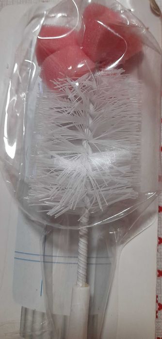 Четка за миене на шишета и биберони