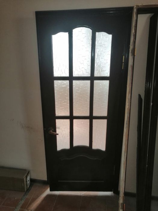 Продаются двери и окна