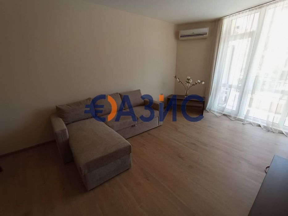 Продава се Двустаен апартамент в Свети Влас - 90 кв.м за 881 €/кв.м - Снимка #5